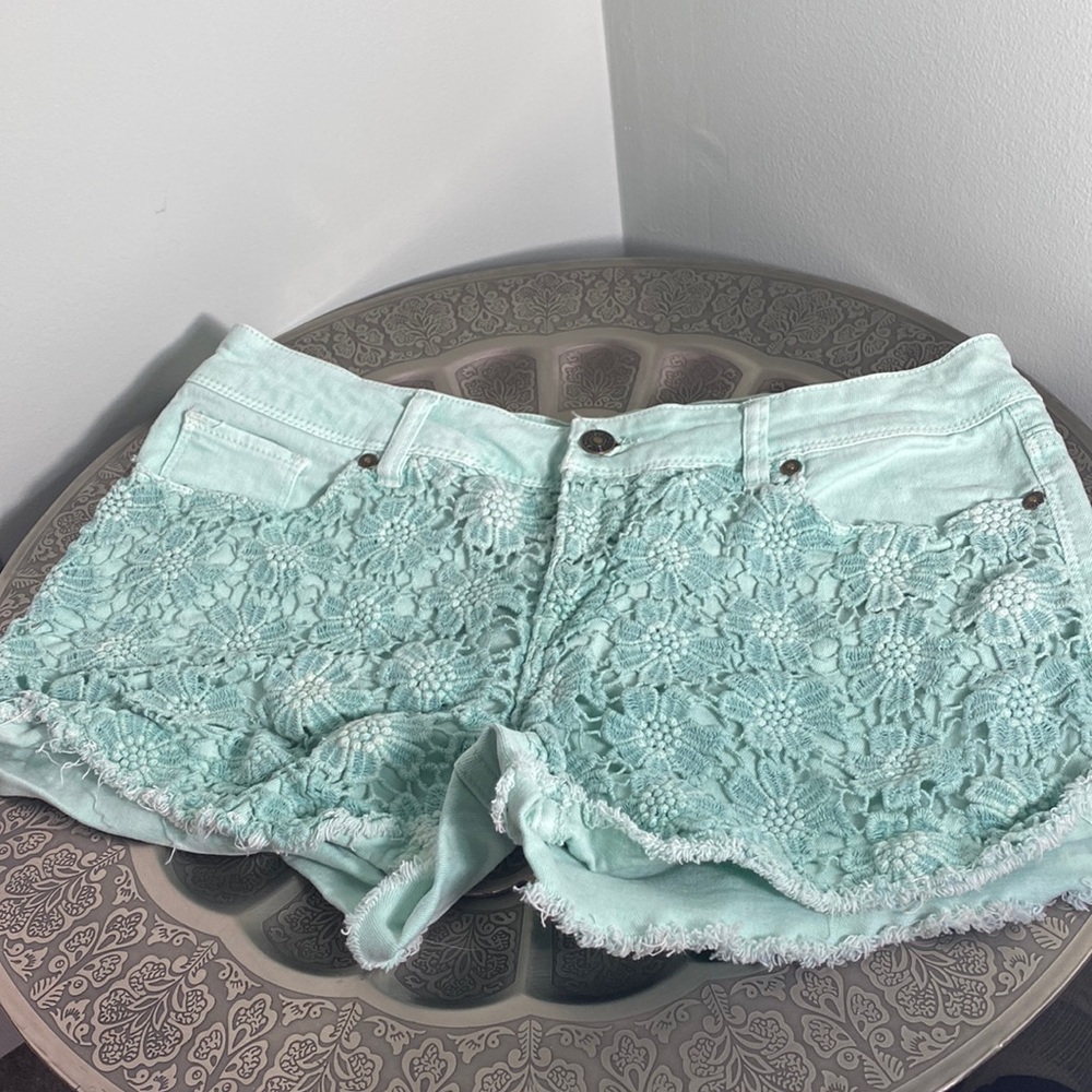 ☀️5/$20 Delia*s Lace Shorts.